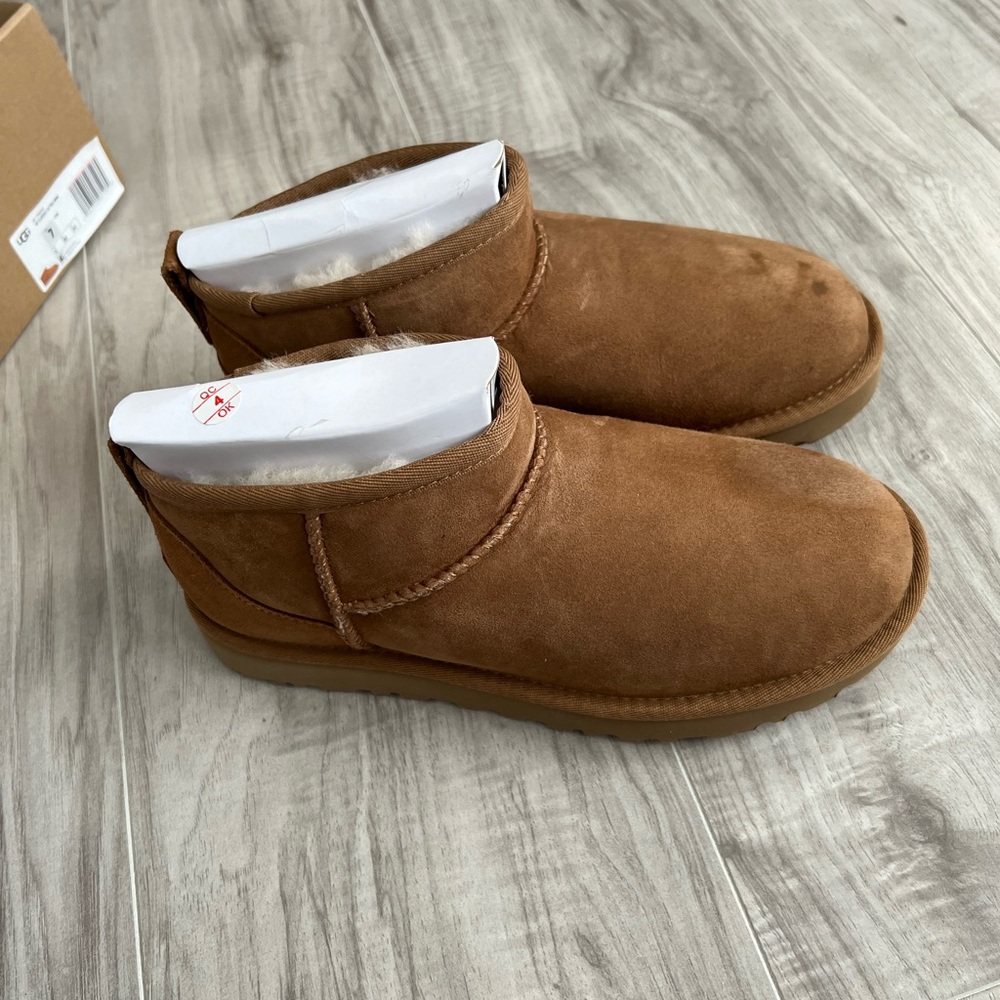 Uggs ultra mini